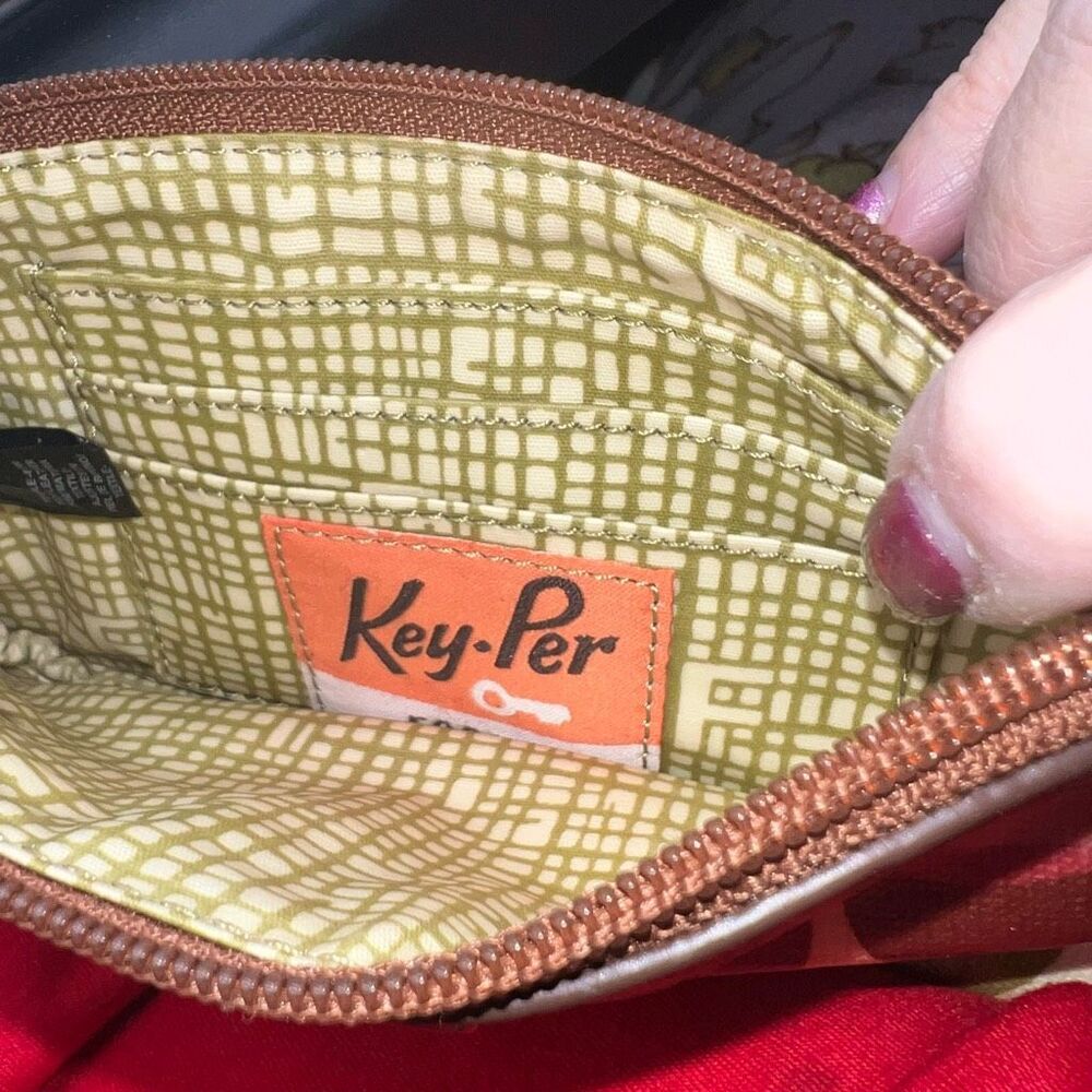 Fossil Key-Per Retro Flower Wristlet - image 6